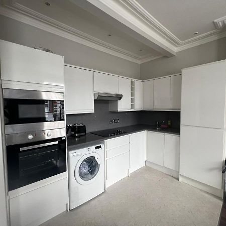 Lovely 2-Bedroom Victorian Flats Londra Exterior foto