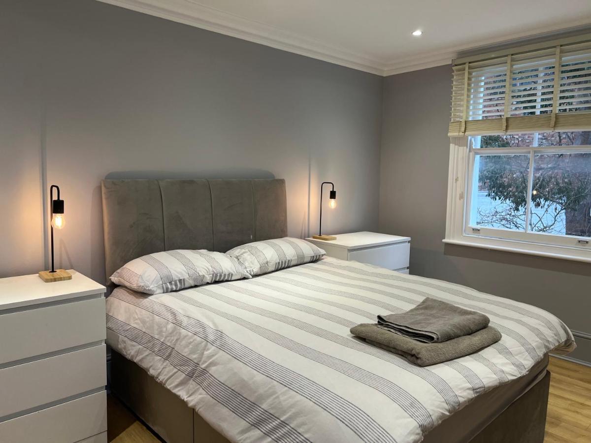 Lovely 2-Bedroom Victorian Flats Londra Exterior foto